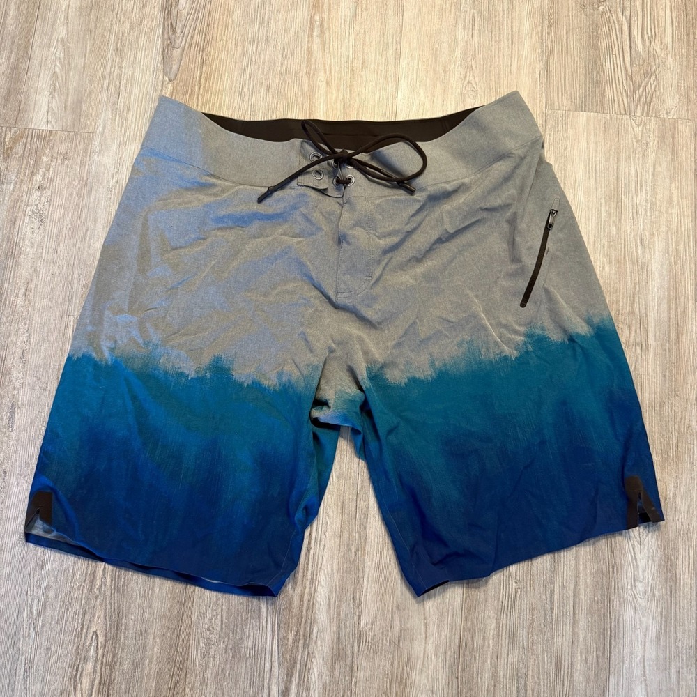 Lululemon Mens 38 Current State Hybrid Swim‎ Board Shorts